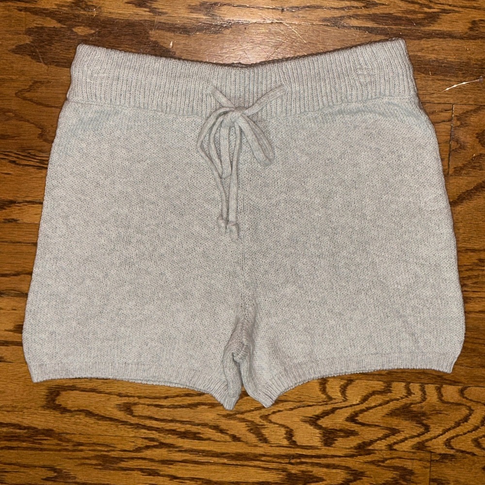 One Grey Day Warwick Pocketless Knit Mini Shorts Women's‎ Small Gray Soft Cozy